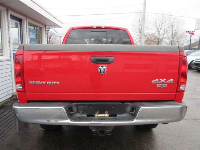 2006 Dodge Ram Pickup 2500 Laramie 4dr Mega Cab 4WD SB